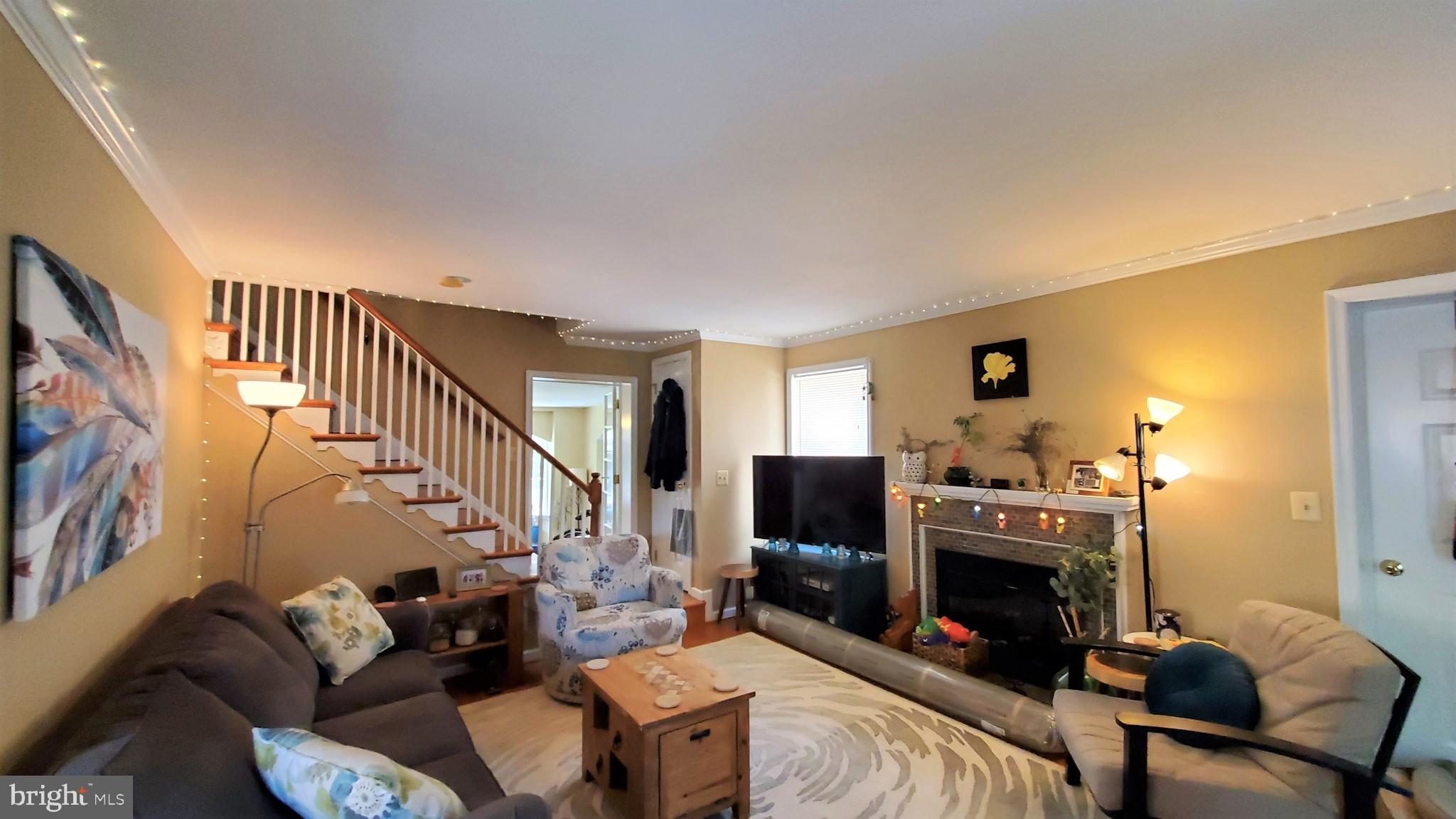 MEADOWBROOK VILLAGE - Residential Lease