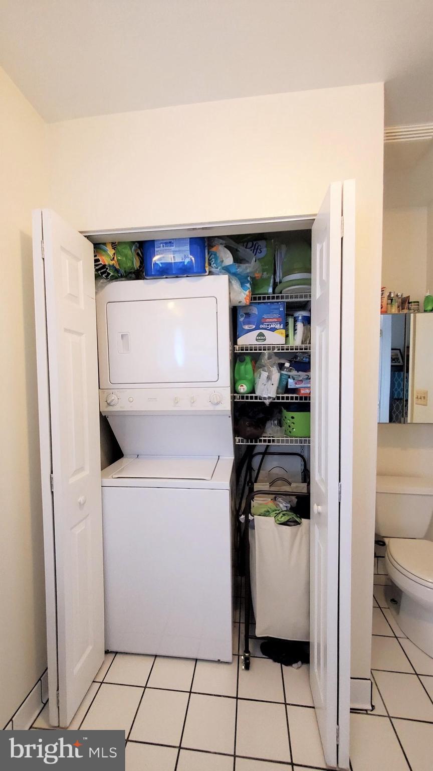 MEADOWBROOK VILLAGE - Residential Lease