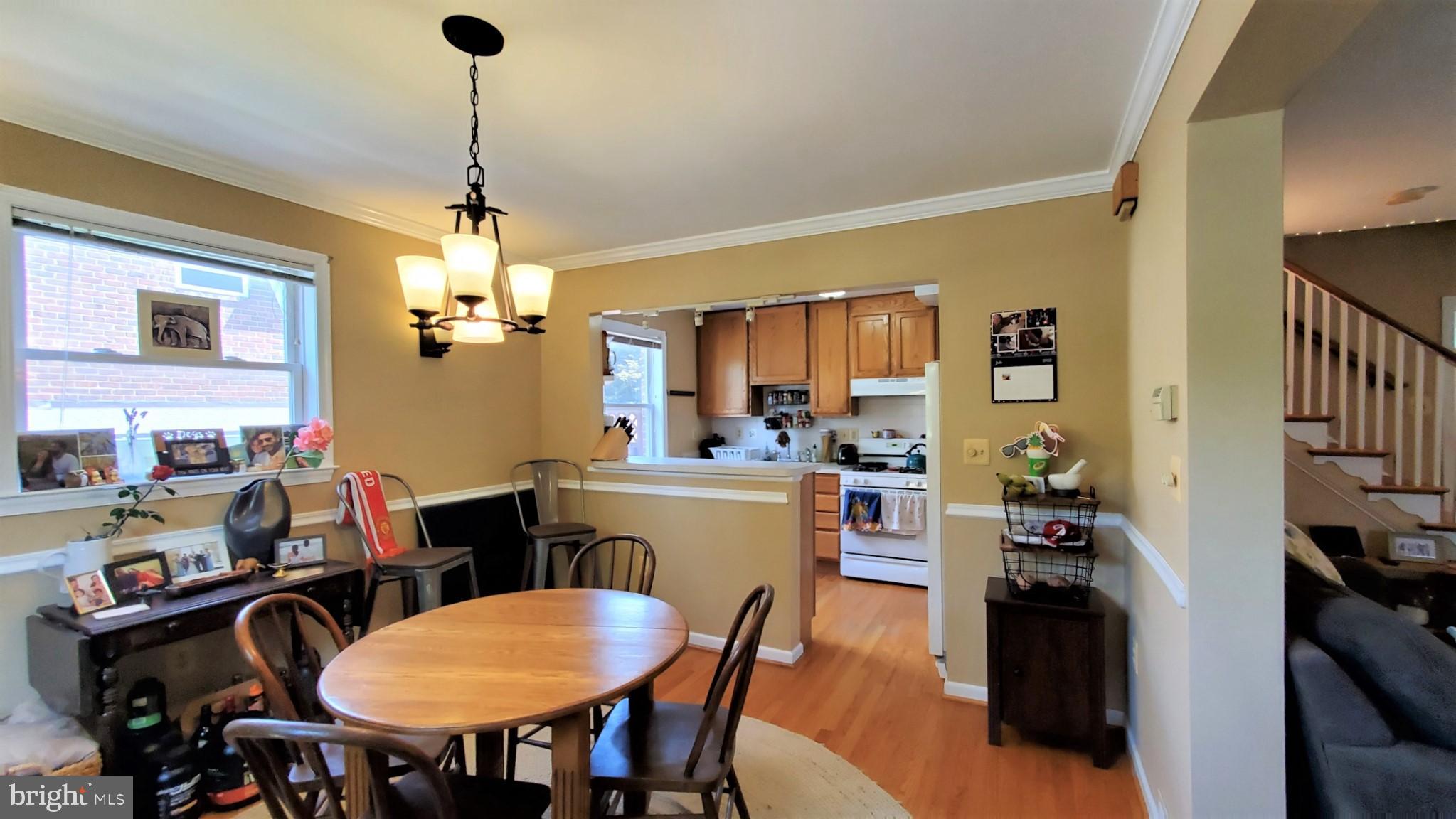 MEADOWBROOK VILLAGE - Residential Lease