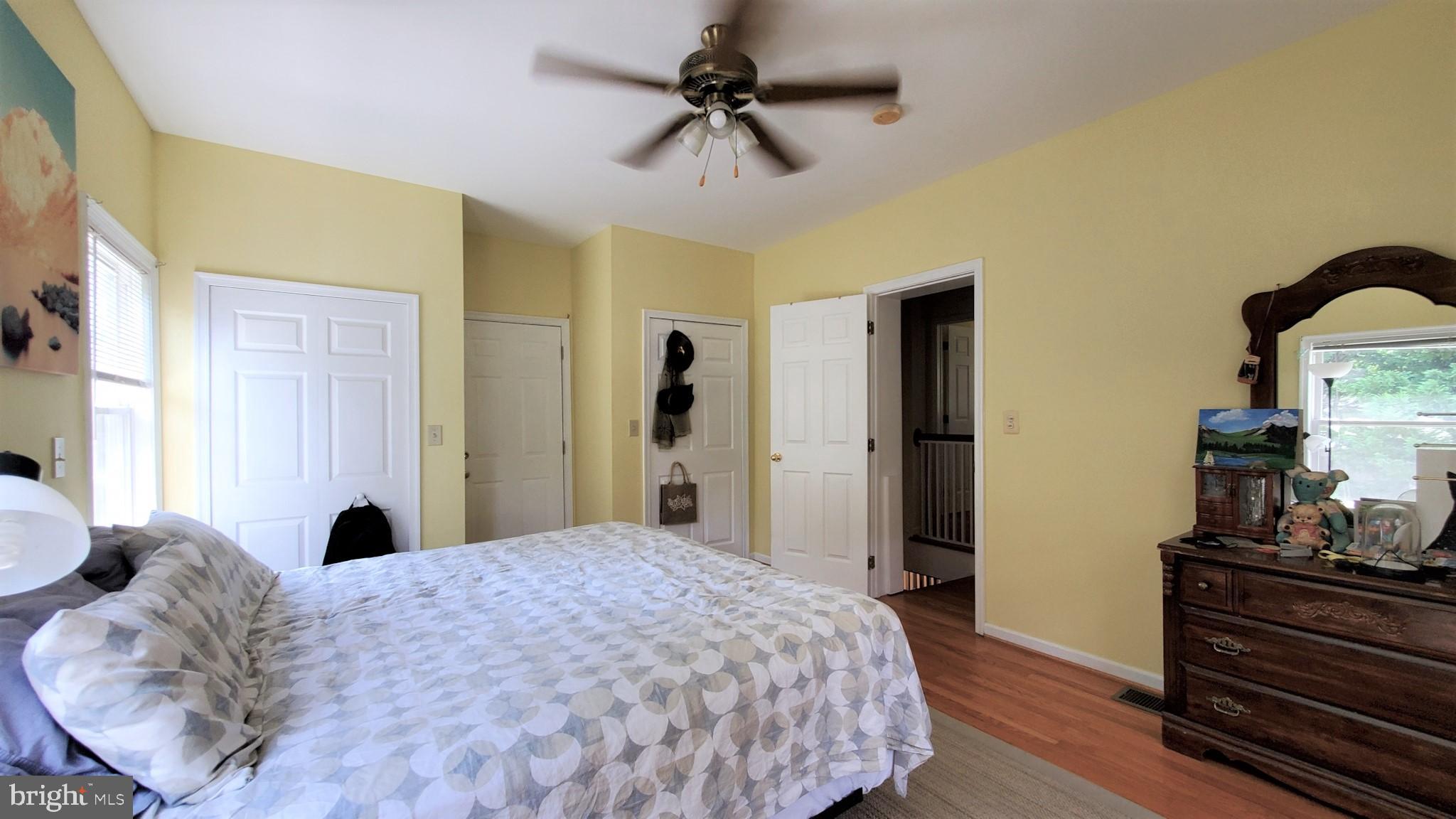 MEADOWBROOK VILLAGE - Residential Lease