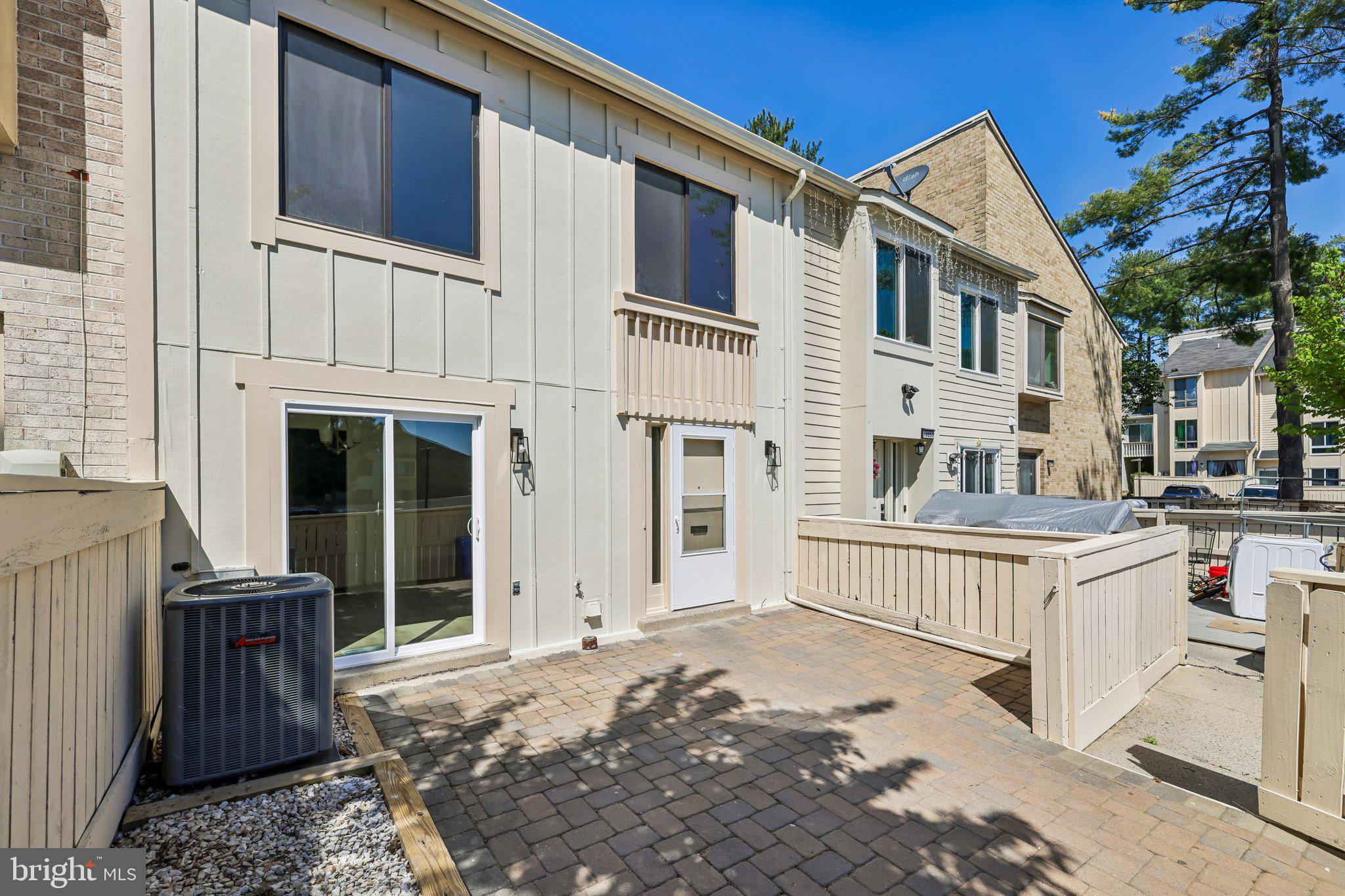 CLUBSIDE - Residential