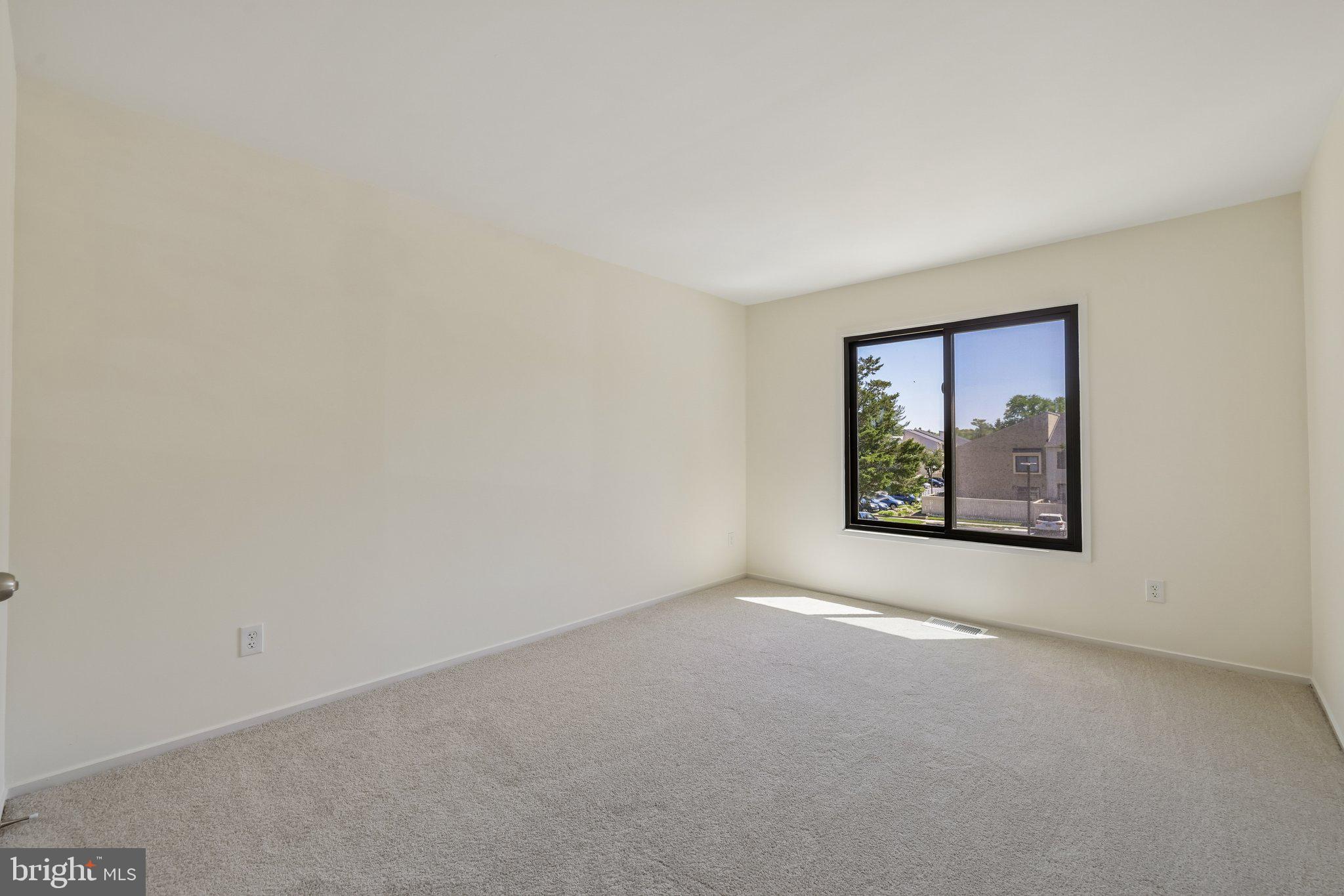 CLUBSIDE - Residential