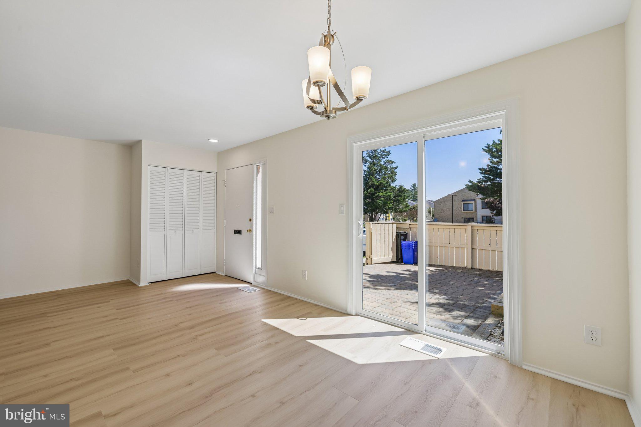 CLUBSIDE - Residential