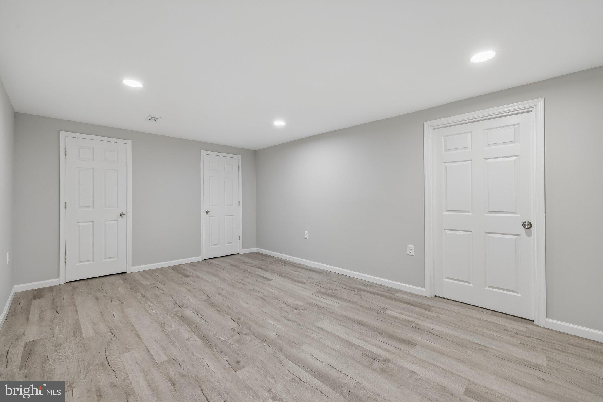 CLUBSIDE - Residential