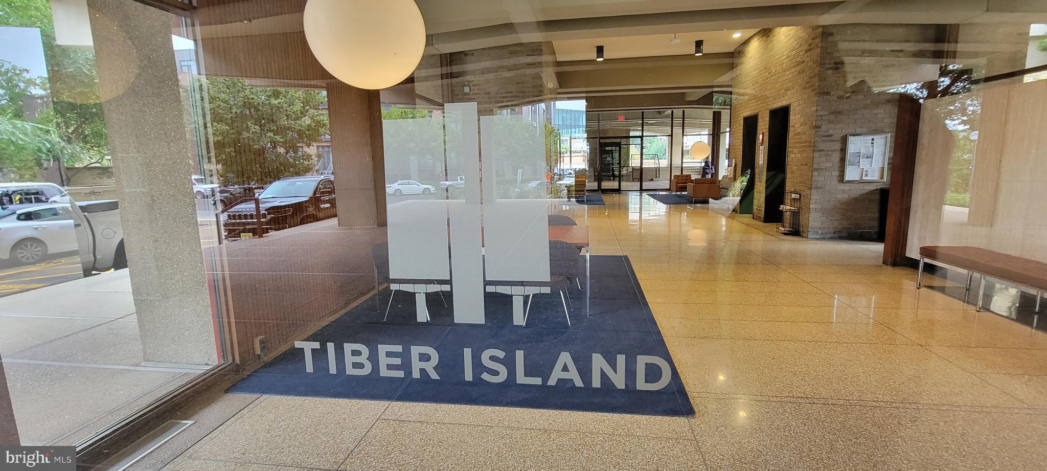 490 M STREET SW W-705 & 709