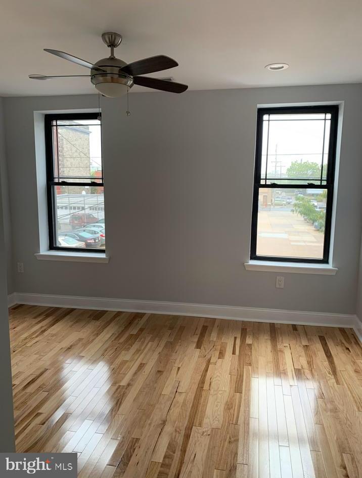 PORT RICHMOND - Residential