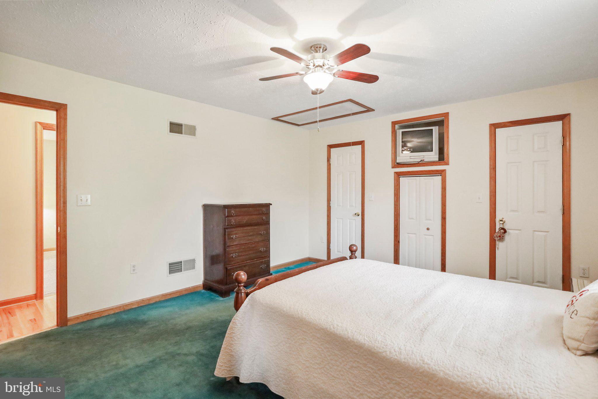 DUNMORE RIDGE - Residential