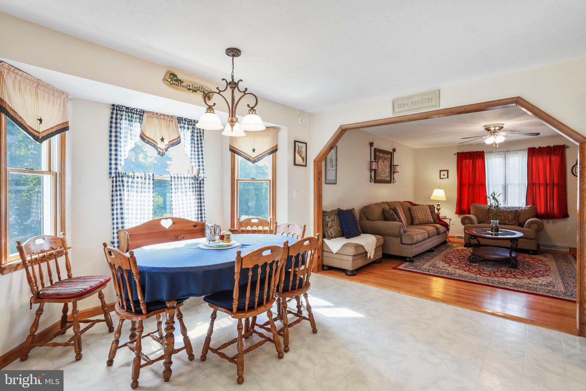 DUNMORE RIDGE - Residential