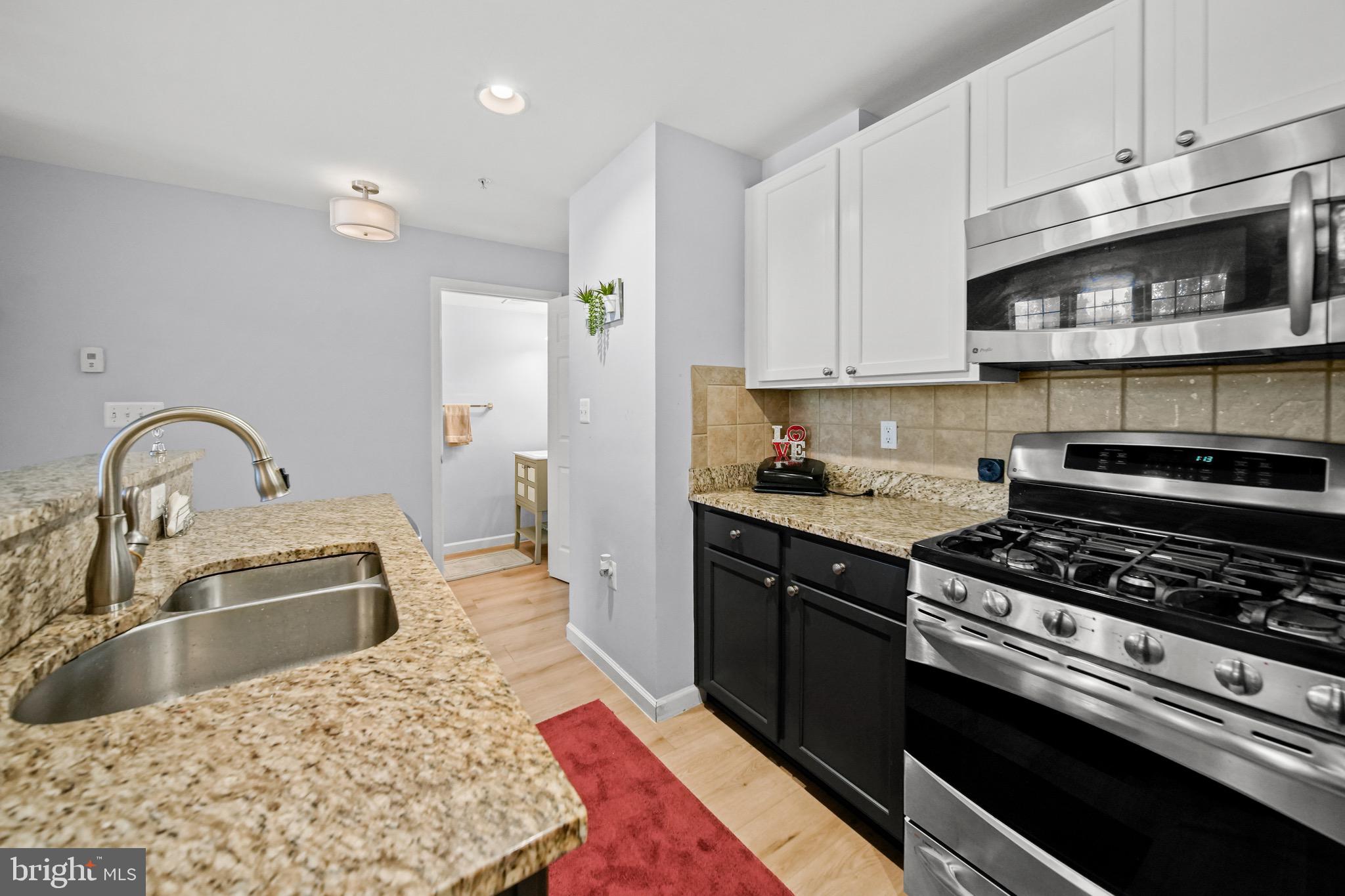 MARKET CENTER CONDOMINIUM - Residential Lease