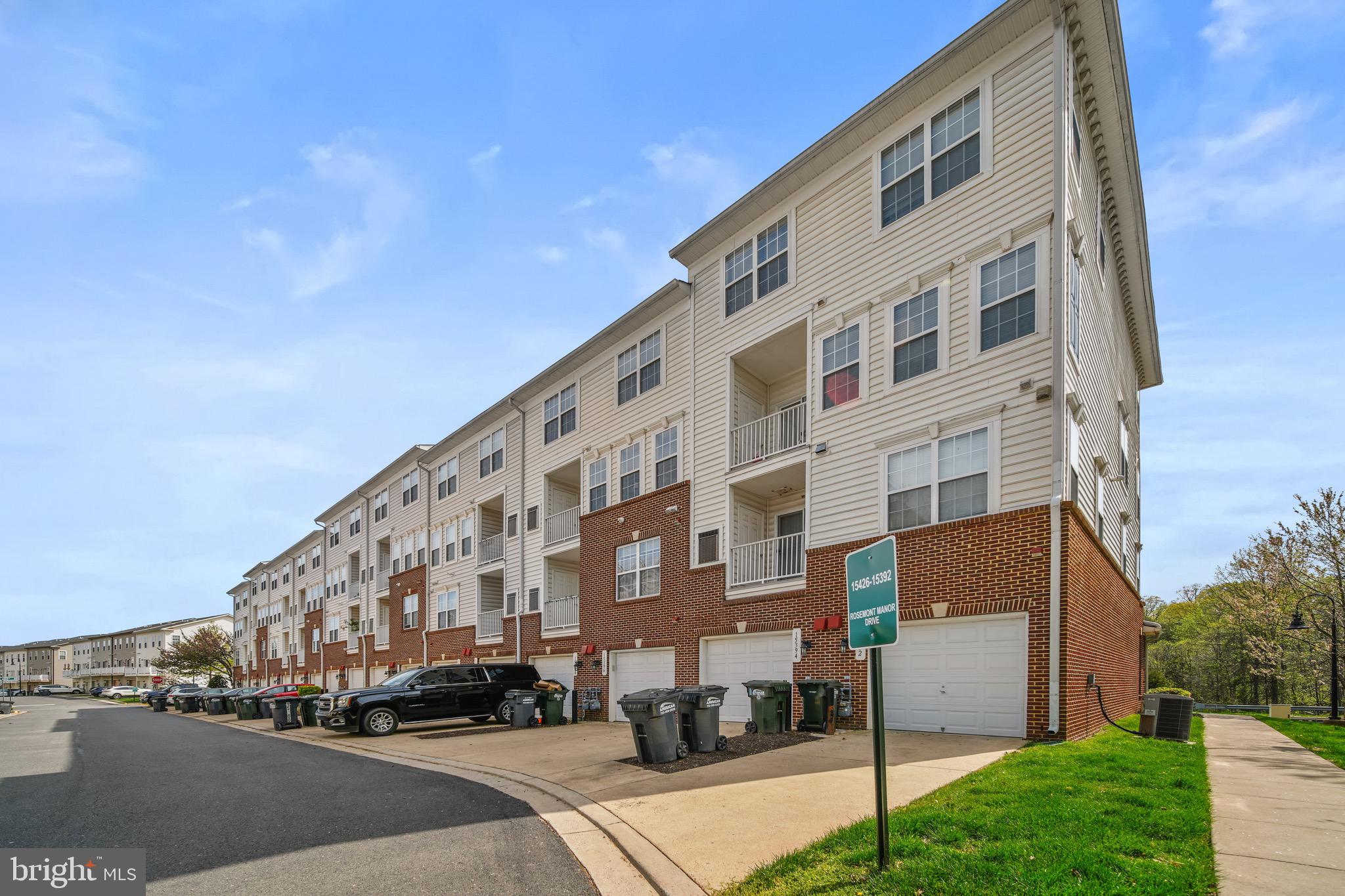 MARKET CENTER CONDOMINIUM - Residential Lease