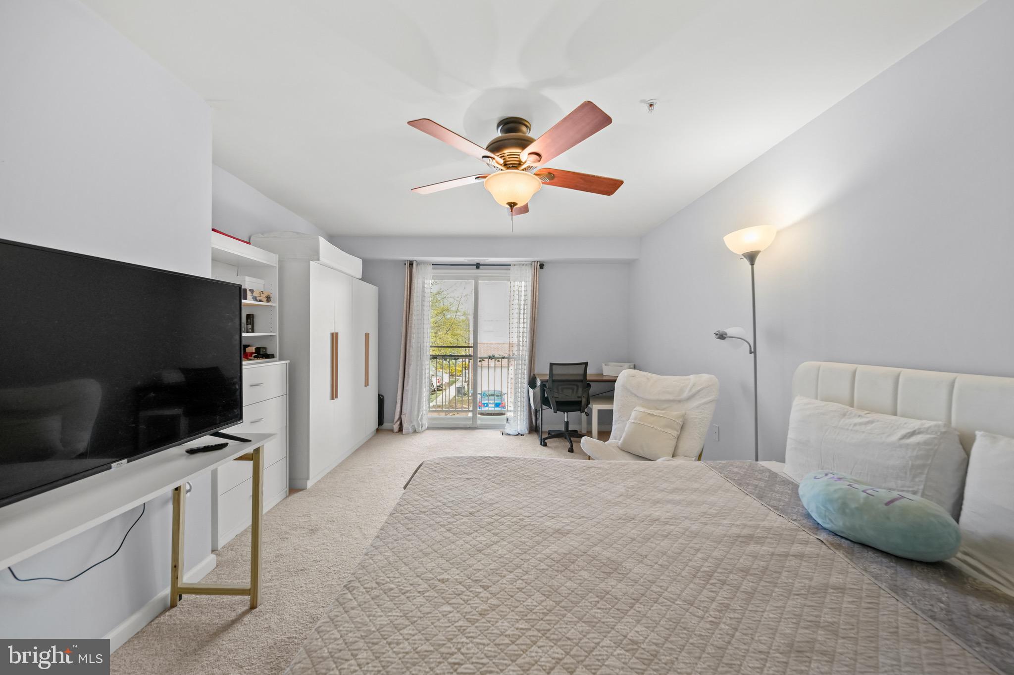 MARKET CENTER CONDOMINIUM - Residential Lease