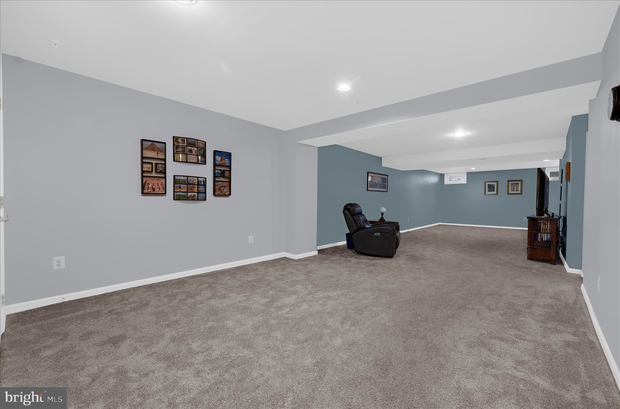 HEARTHSTONE AT ELLICOTT MILLS - Residential