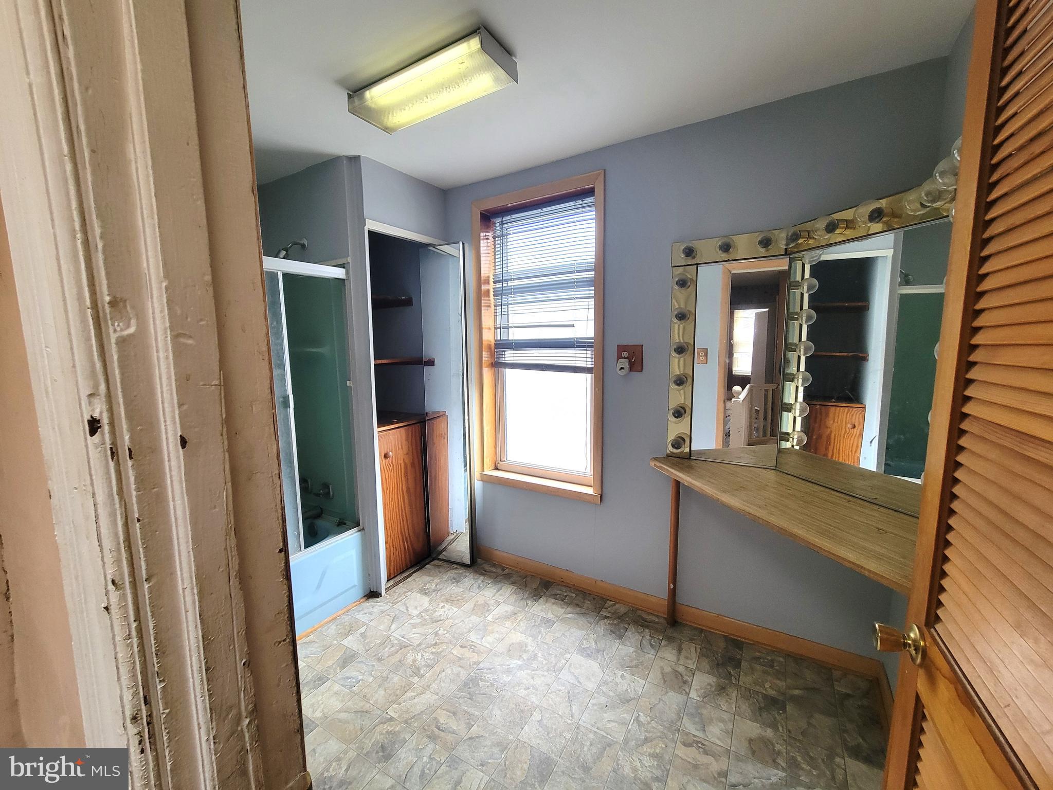 BARTRAM VILLAGE - Residential