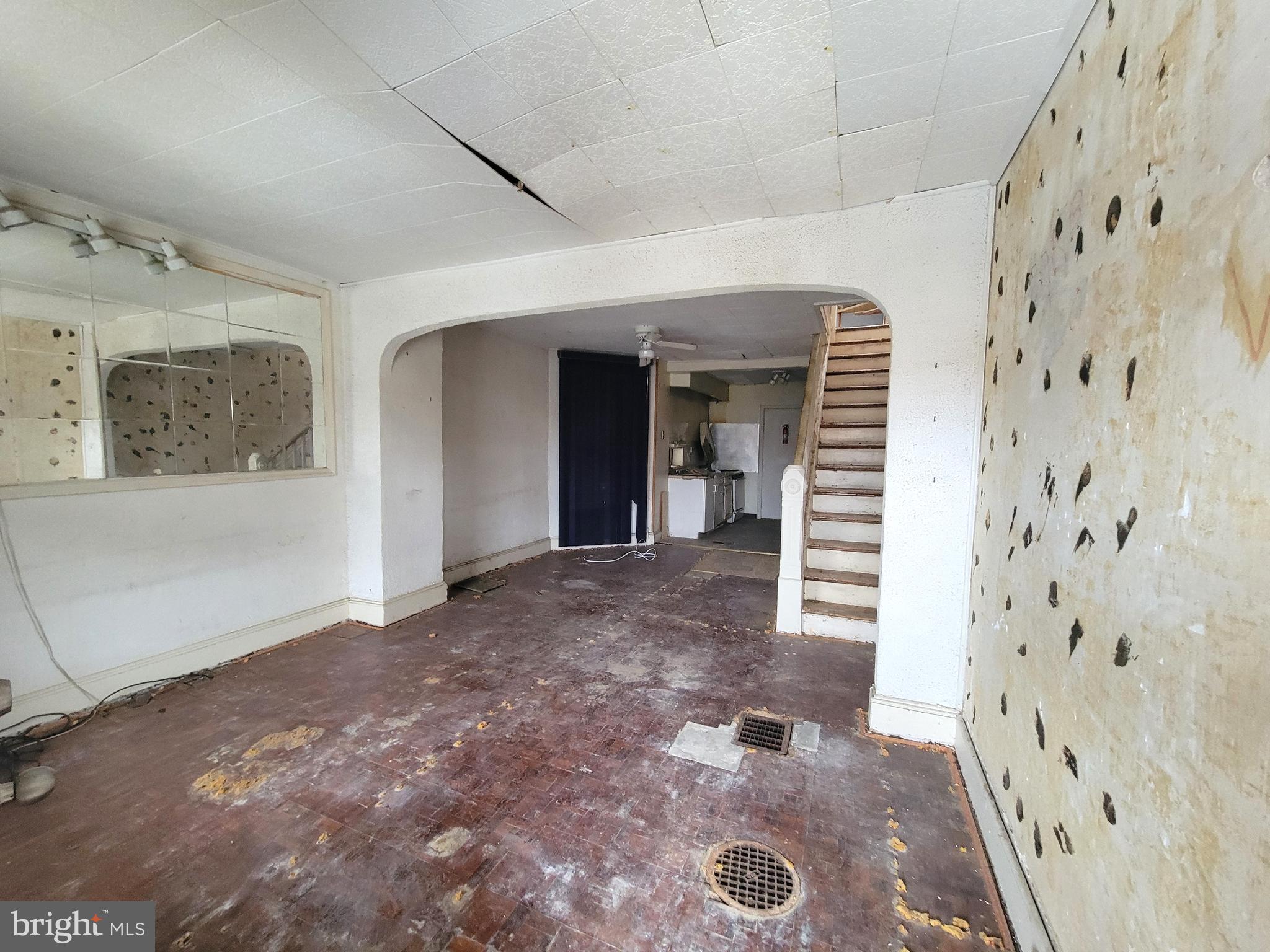 BARTRAM VILLAGE - Residential