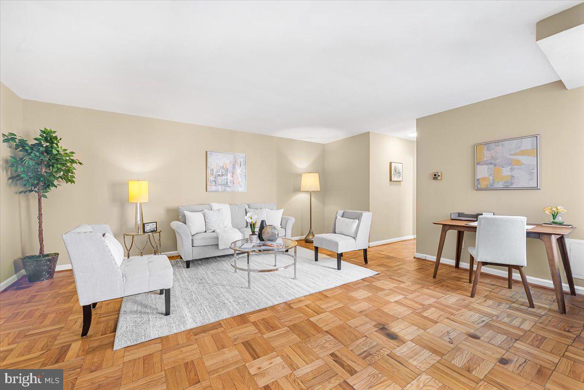 5112 MACARTHUR BOULEVARD NW 110