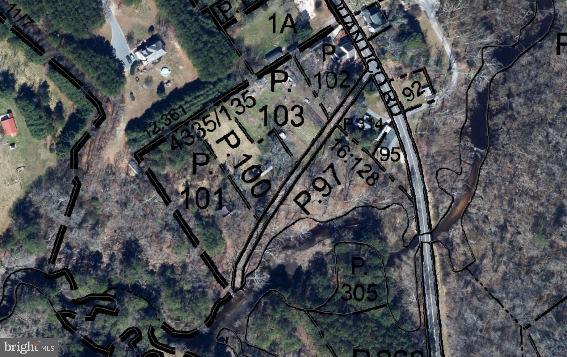 This is one of those lots that you need to see to truly appreciate it! It is a spacious lot and in addition to the privacy, it also has a great view! Don't hesitate to take a look at this property. There is an old building on the property that is in need of removal. Great property! Don't wait to take a look!!!!