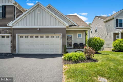 Townhouse For Sale - 1767 Shady Lane Ln<br/> Cumberland County, MECHANICSBURG, PA 17055