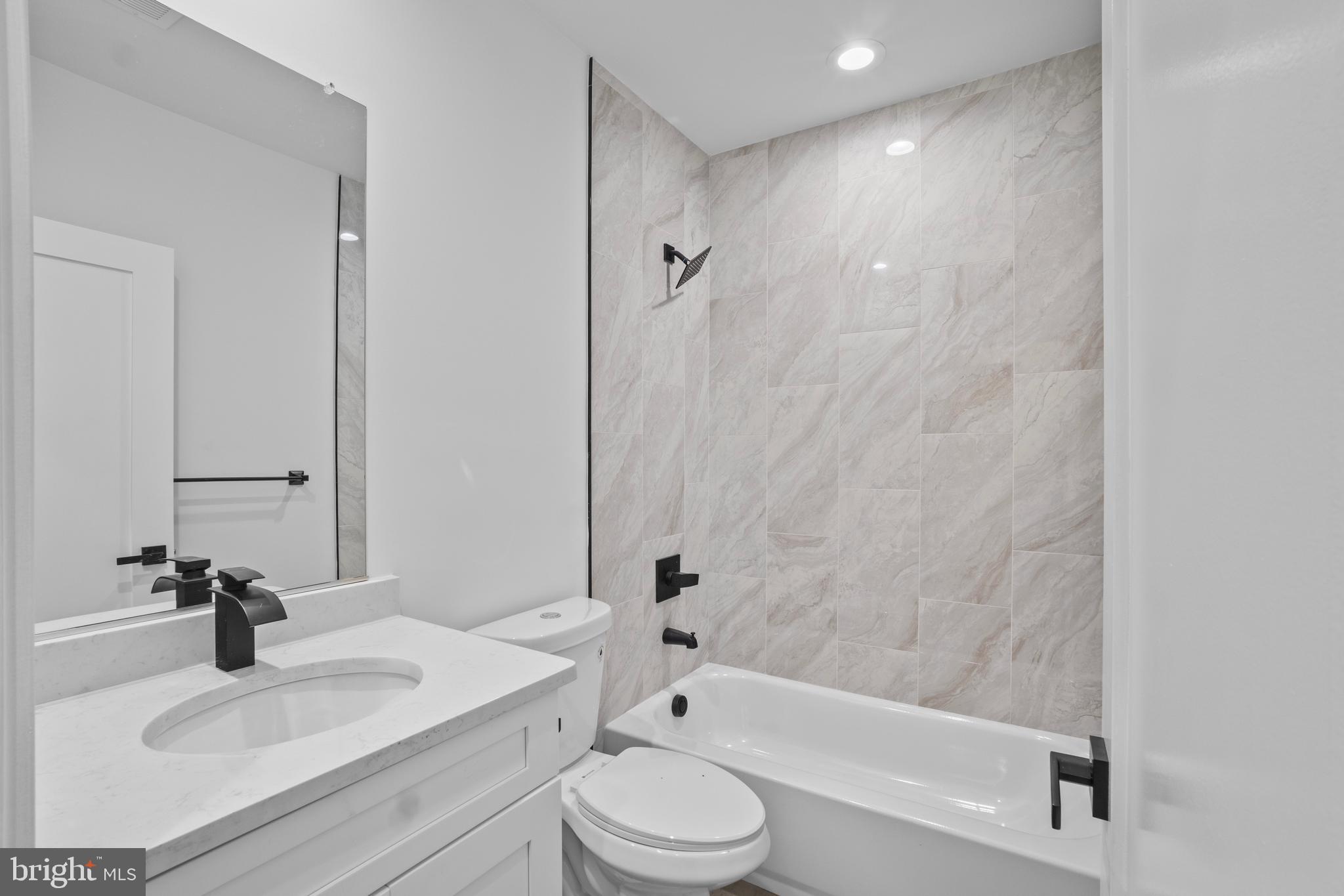 OAK SPRING - Residential