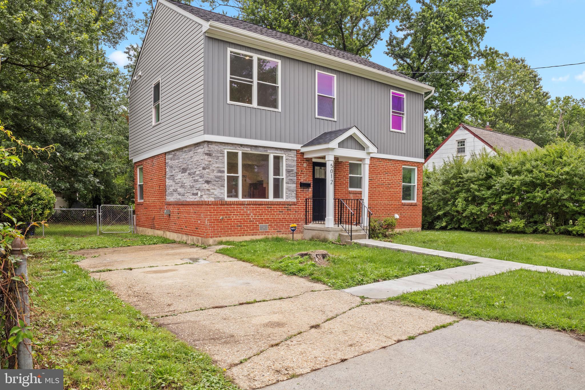 OAK SPRING - Residential