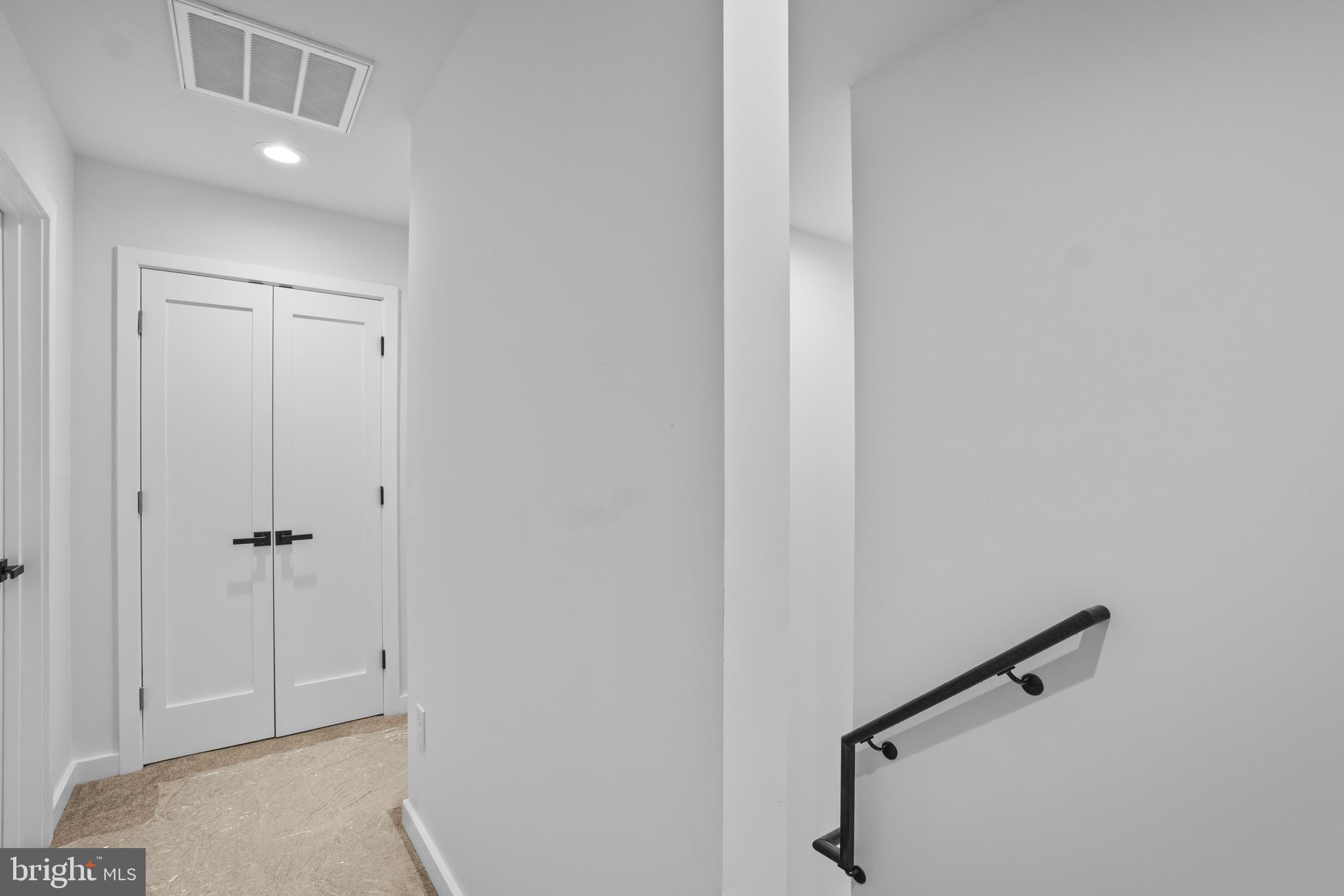 OAK SPRING - Residential