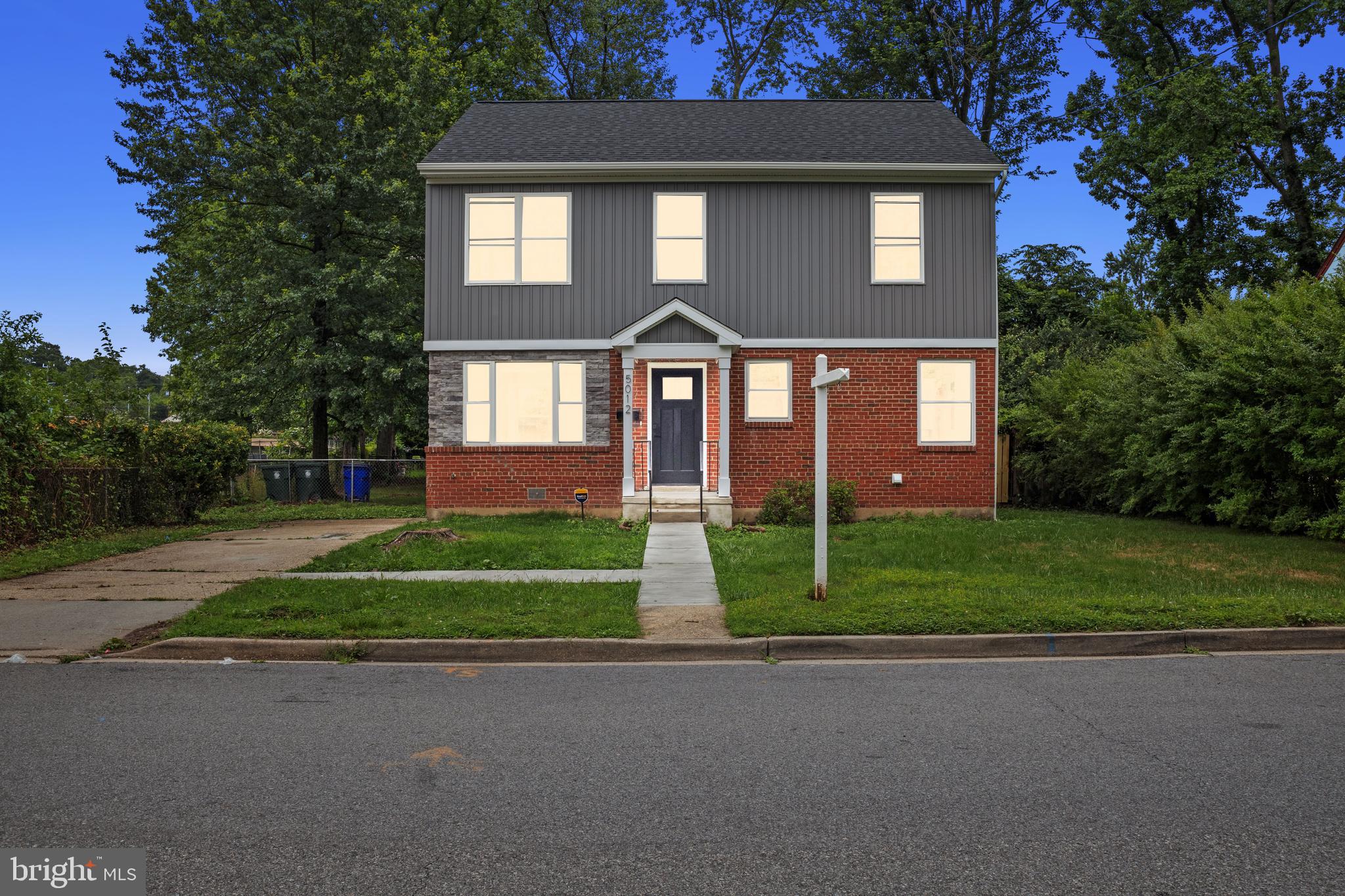 OAK SPRING - Residential