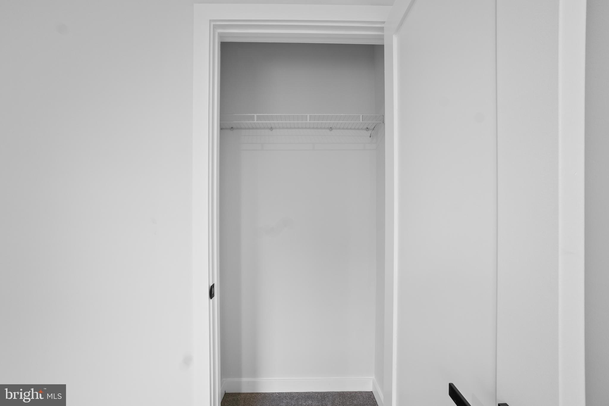 OAK SPRING - Residential