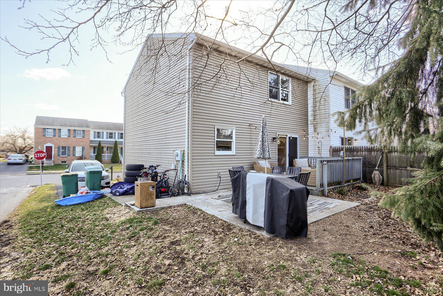 JONATHAN PARK - Residential