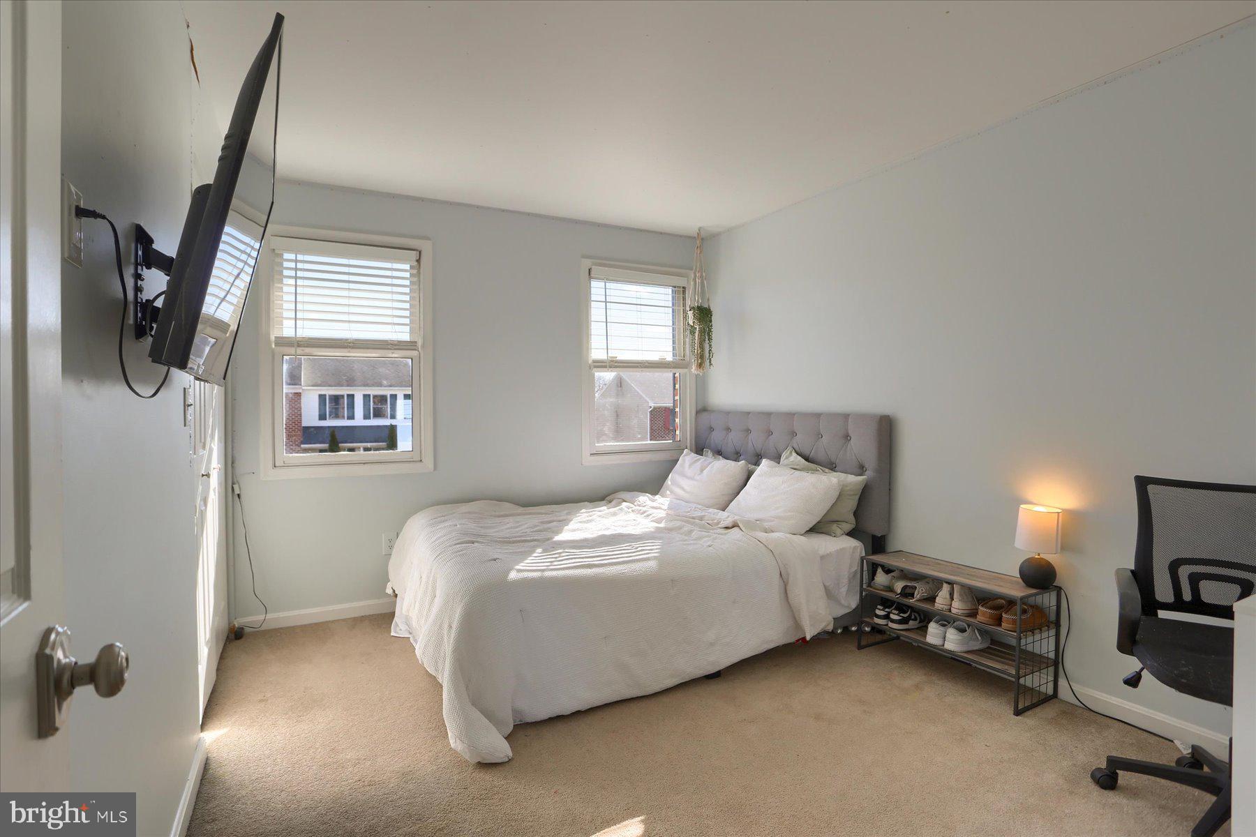 JONATHAN PARK - Residential