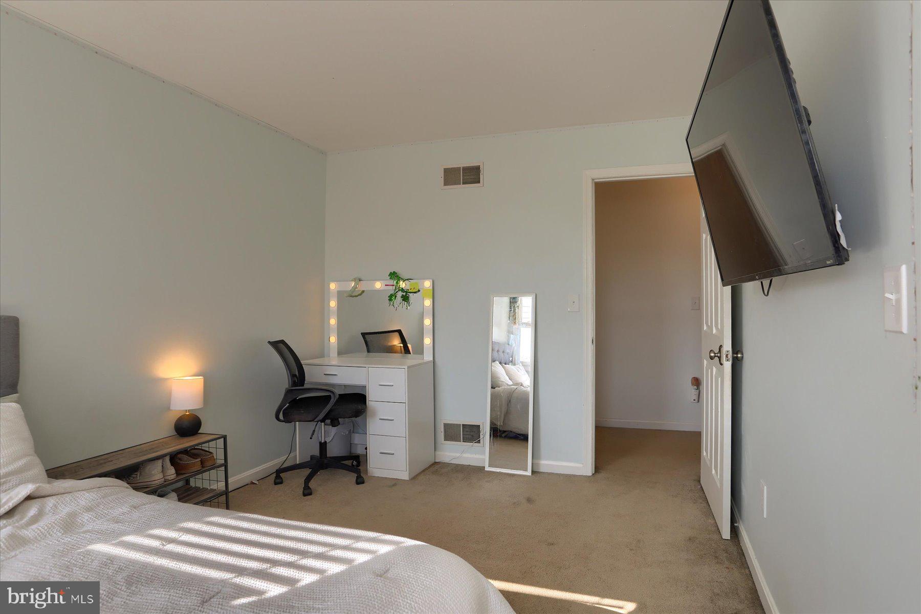 JONATHAN PARK - Residential