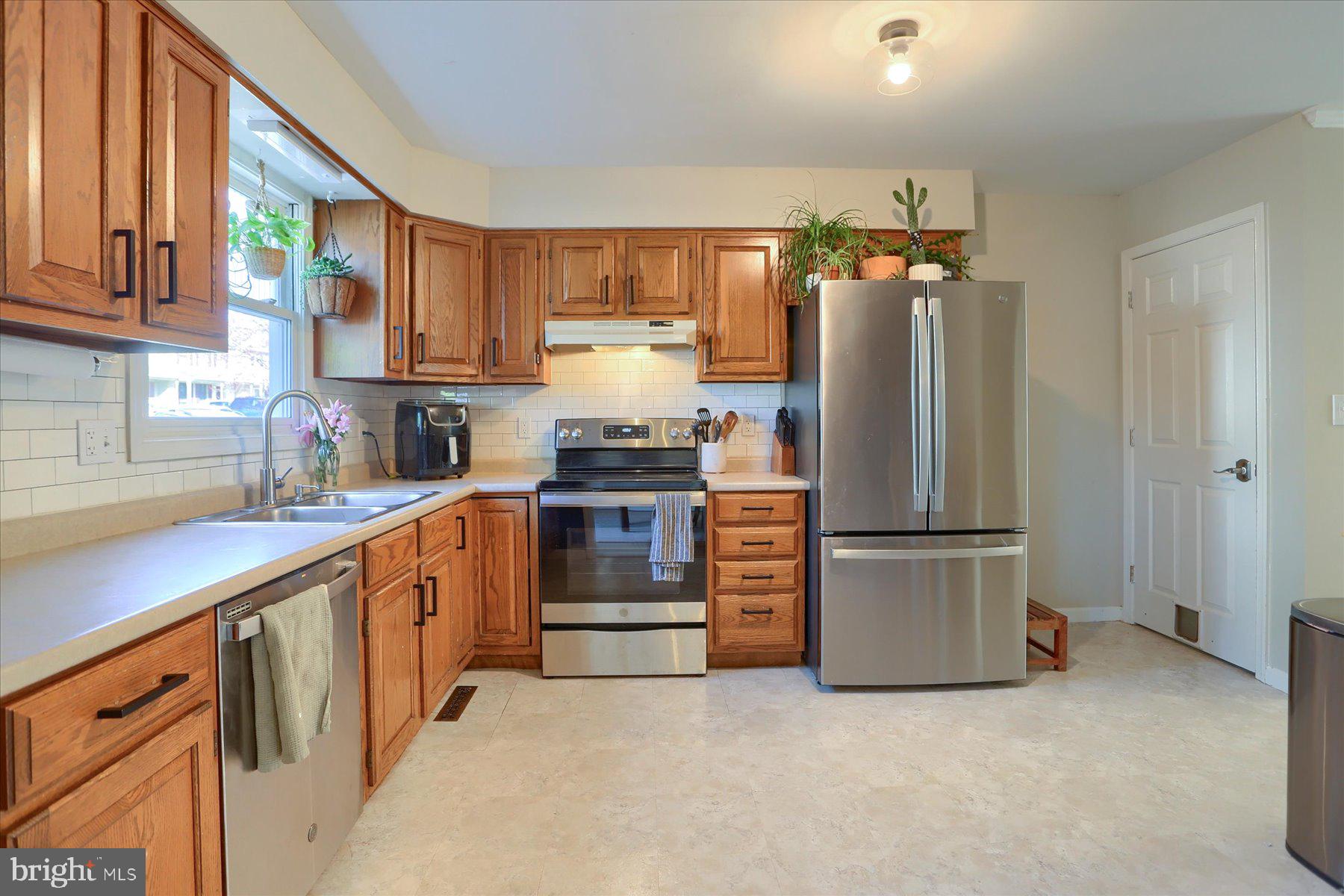 JONATHAN PARK - Residential