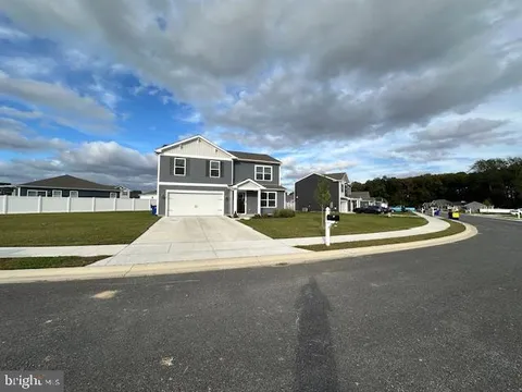 185 Plantation Drive, Felton, DE MLS: DEKT2043042
