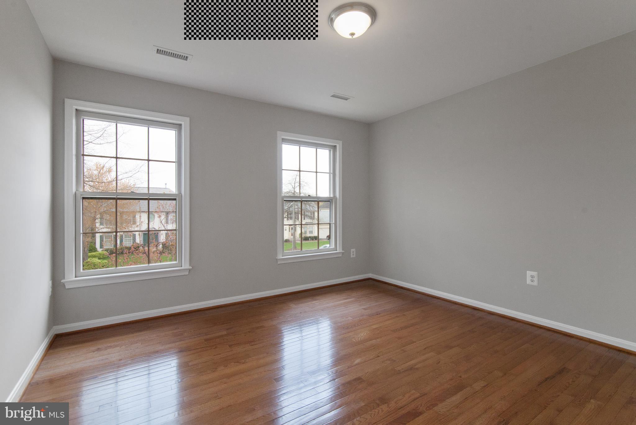 WELLINGTON/CLOVERHILL - Residential