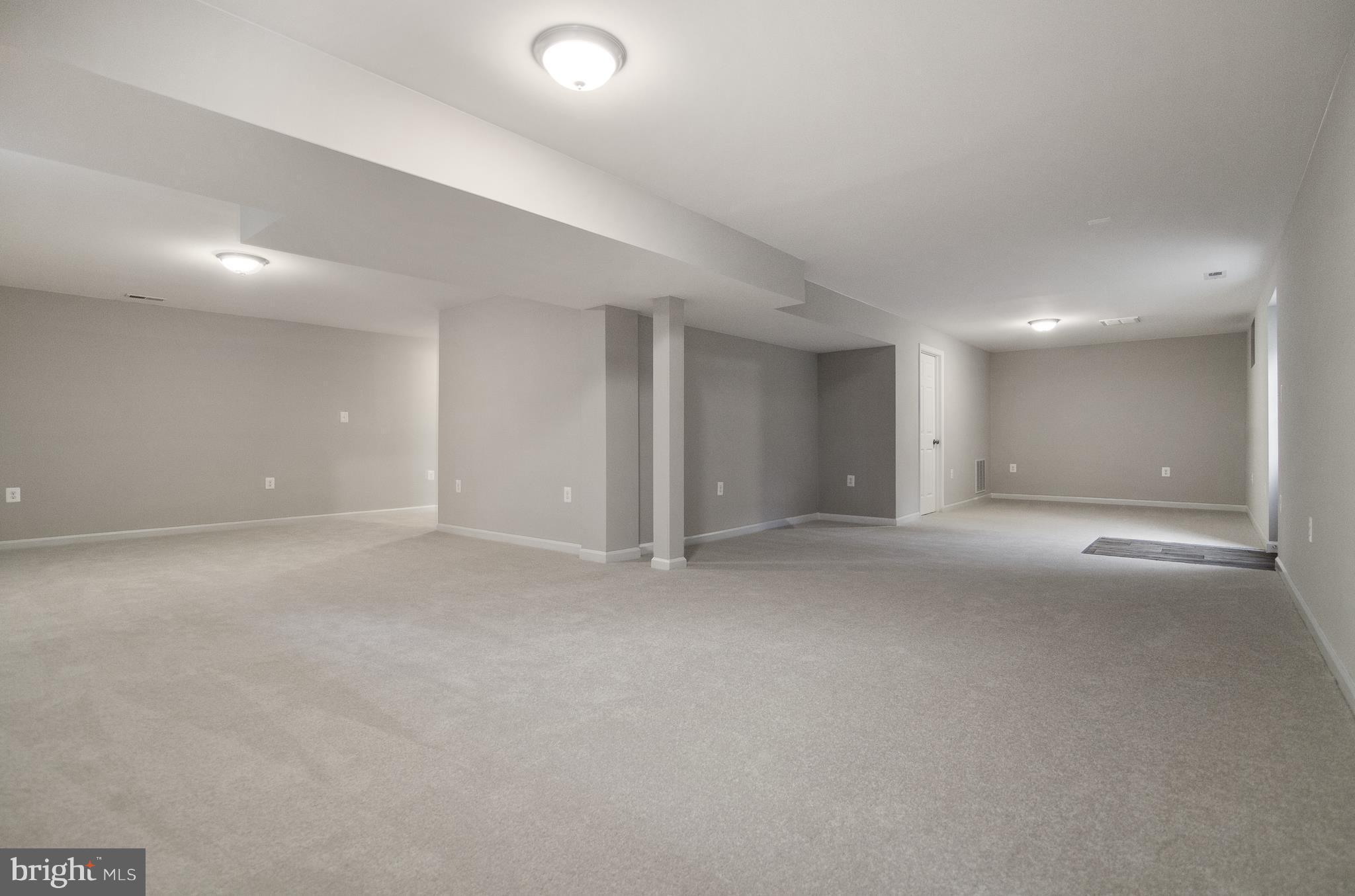 WELLINGTON/CLOVERHILL - Residential