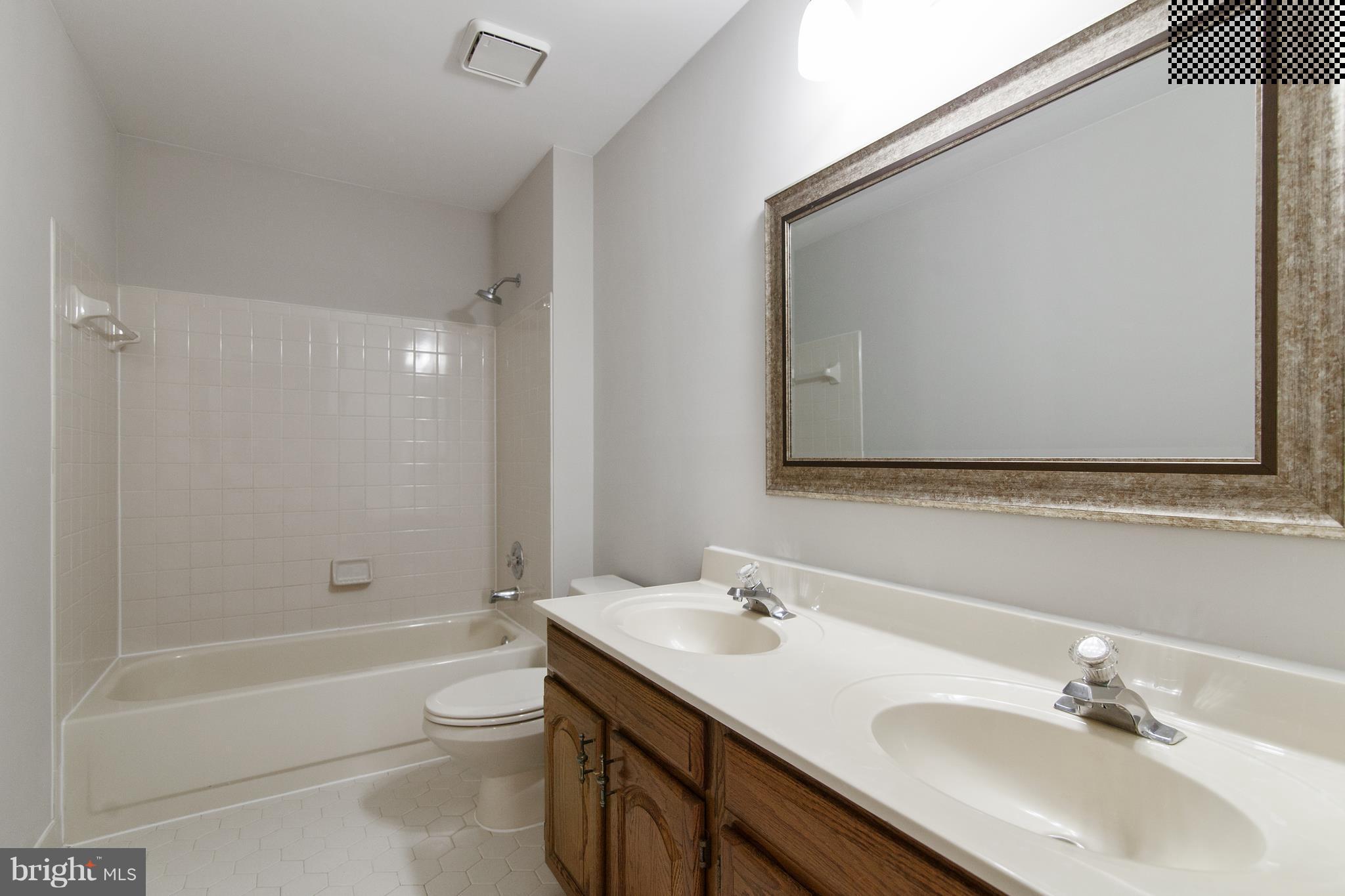 WELLINGTON/CLOVERHILL - Residential