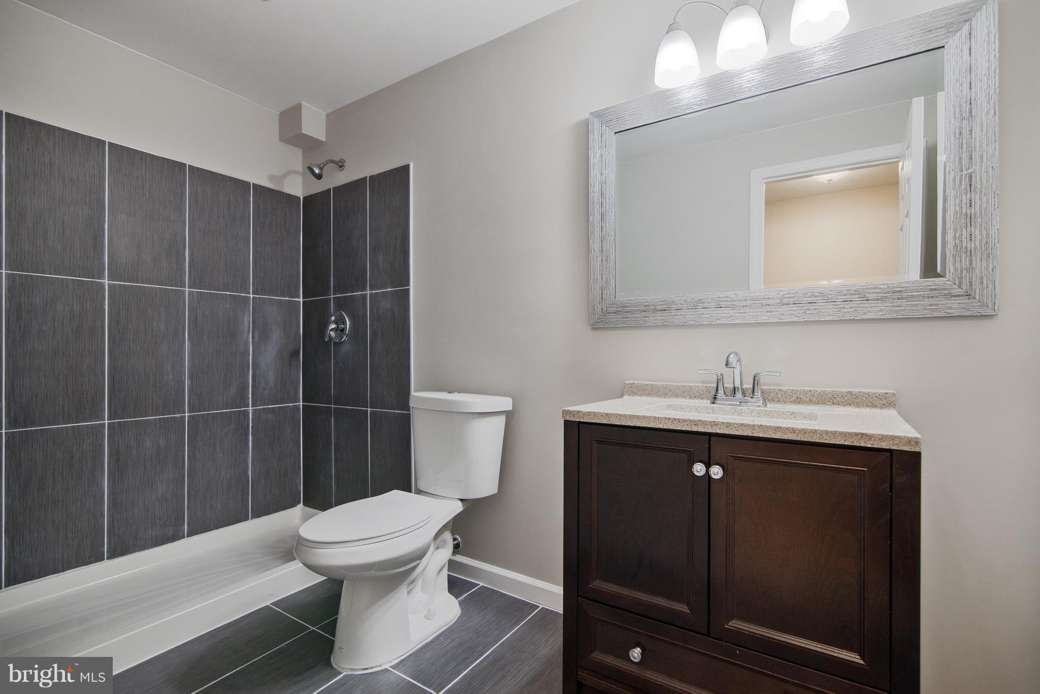 WELLINGTON/CLOVERHILL - Residential