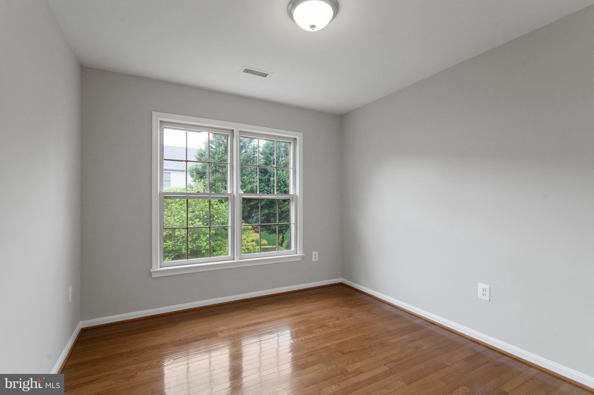 WELLINGTON/CLOVERHILL - Residential