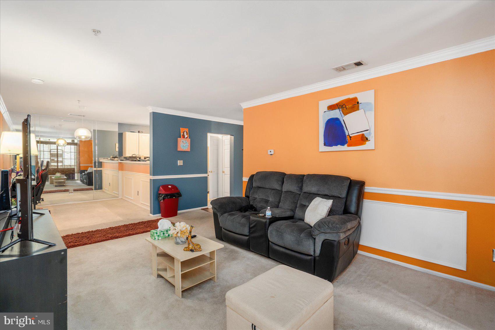 ENGLISH COUNTRY MANOR - Residential