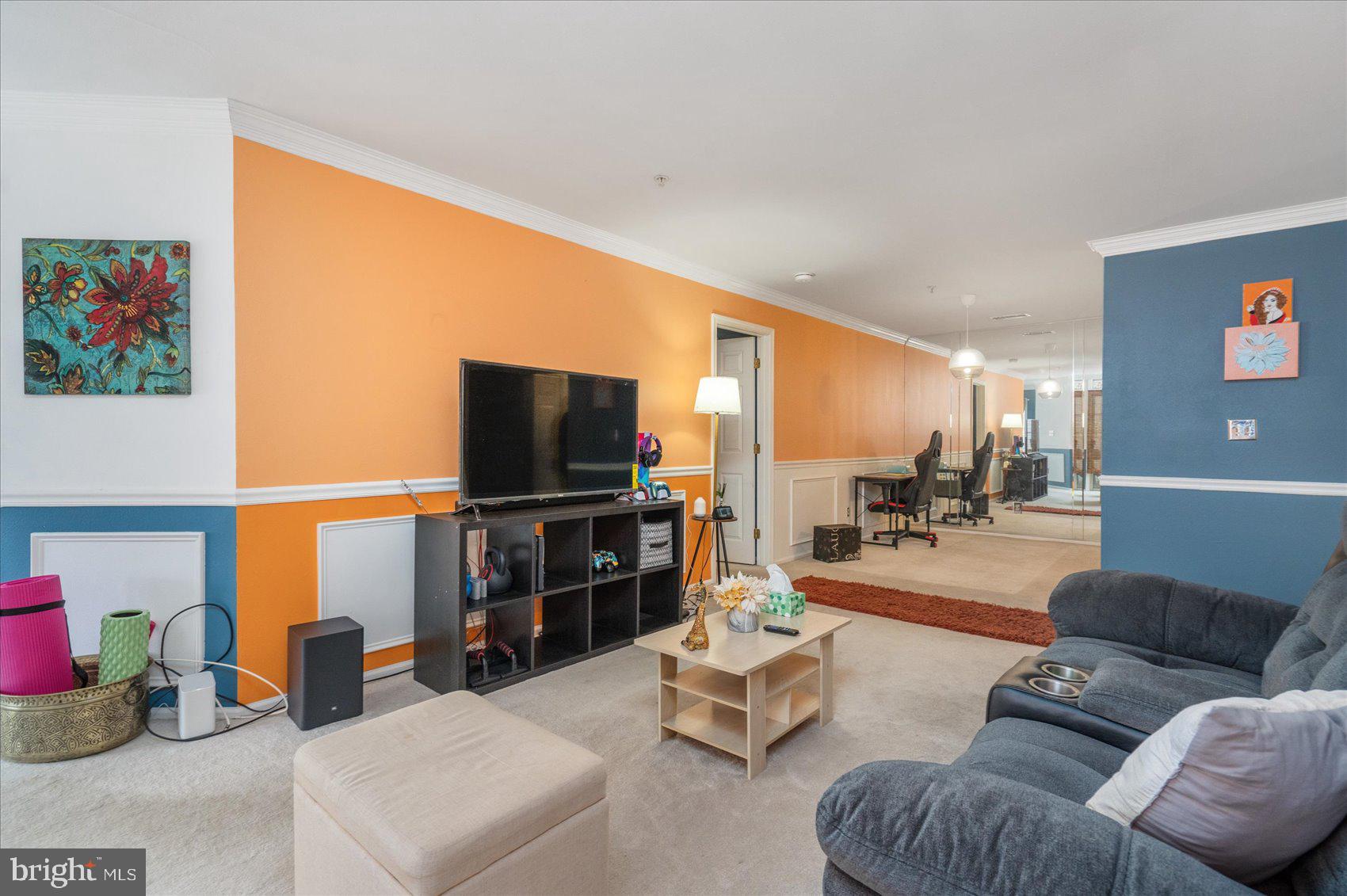 ENGLISH COUNTRY MANOR - Residential