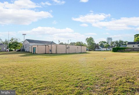 Photo of 402 Cook Avenue, PAULSBORO, NJ 08066 (MLS # NJGL2046566)