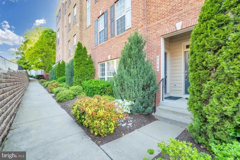 2350 Merseyside Drive, Woodbridge, VA MLS: VAPW2094006