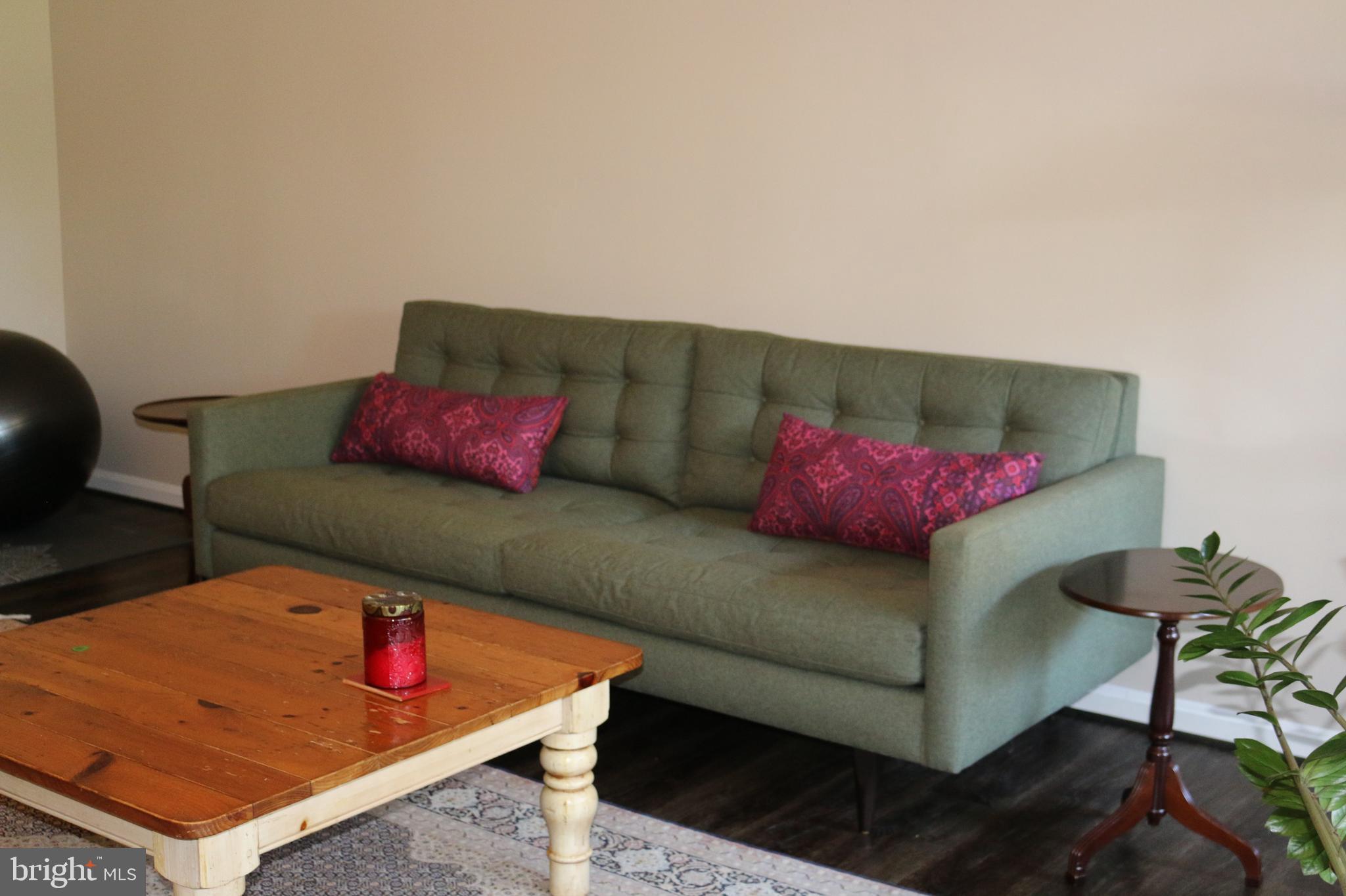 HAWTHORNE VILLAGE - Residential