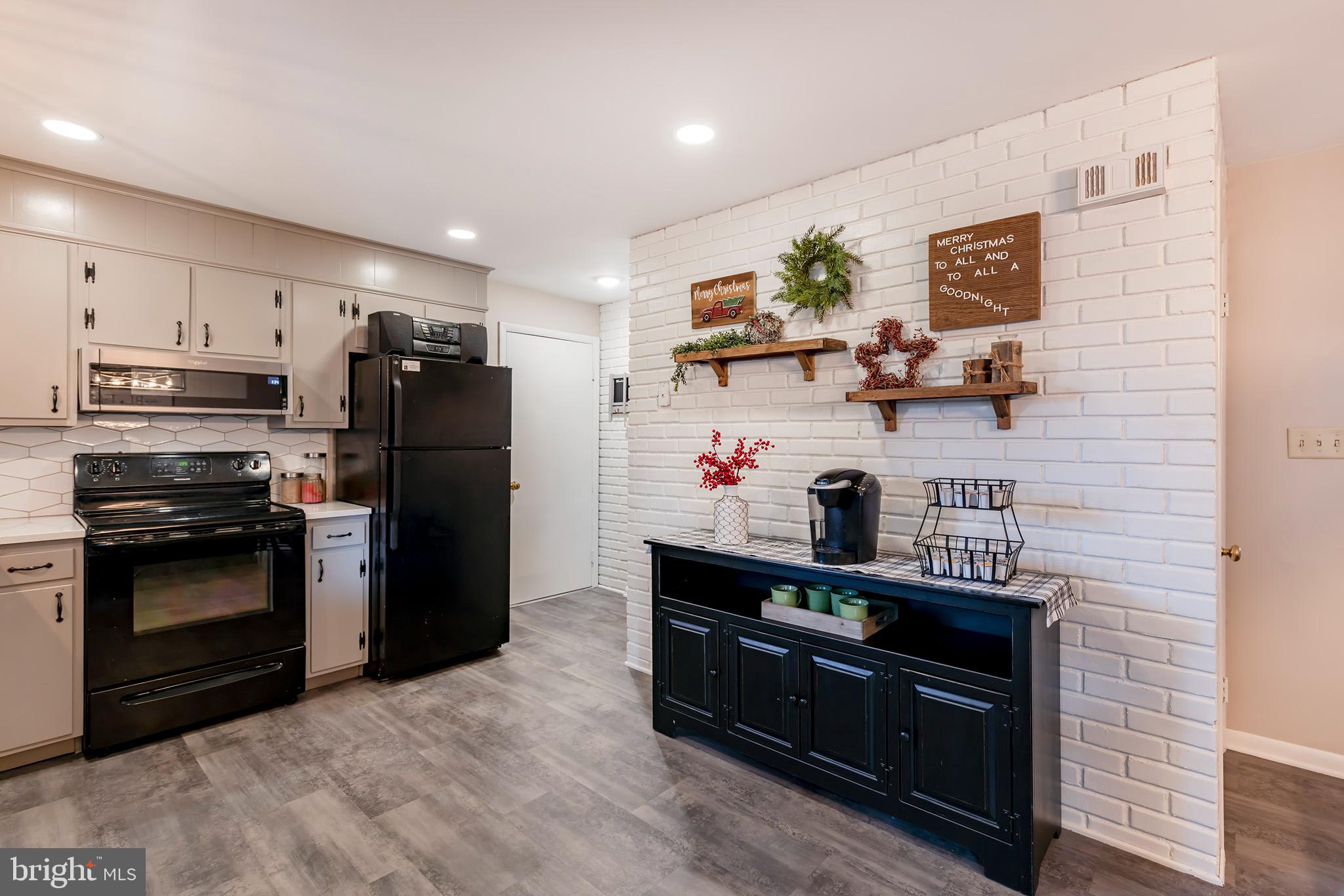 BRUNNERVILLE - Residential