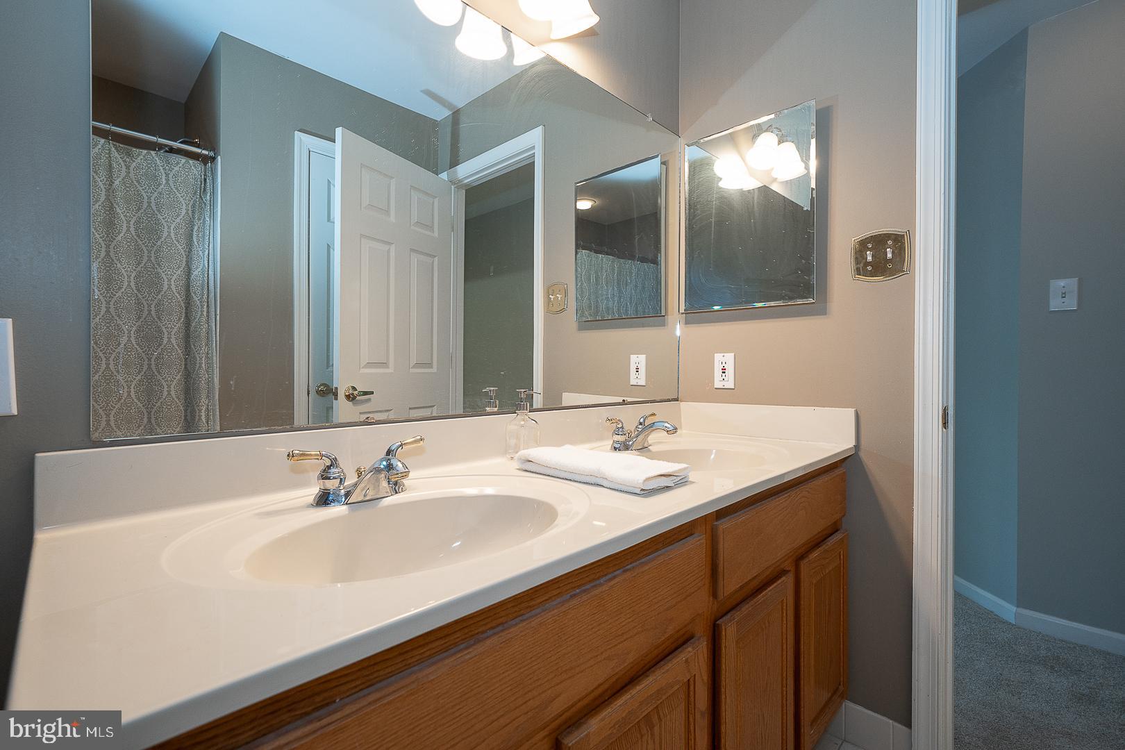WILLISTOWN CHASE - Residential