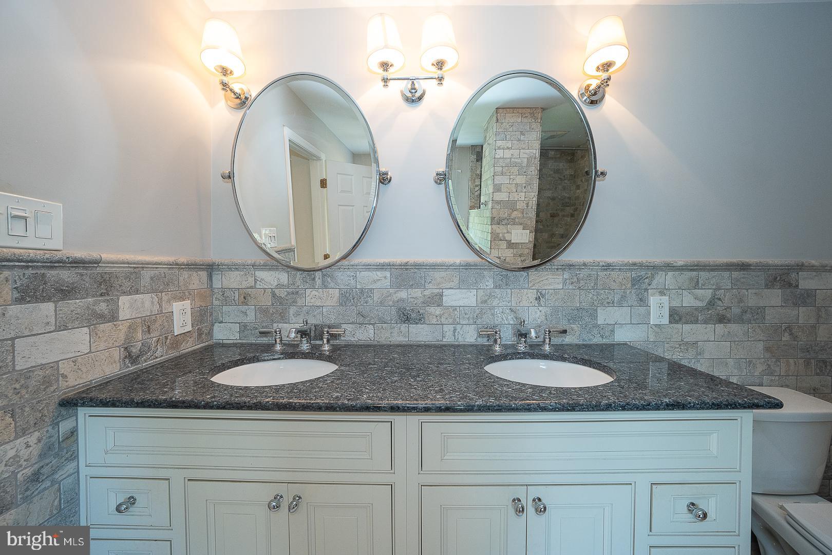WILLISTOWN CHASE - Residential