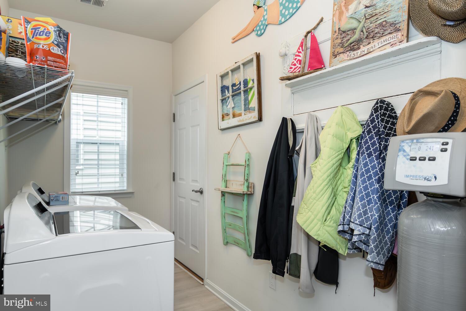 SYMPHONY VILLAGE AT CENTREVILLE - Residential