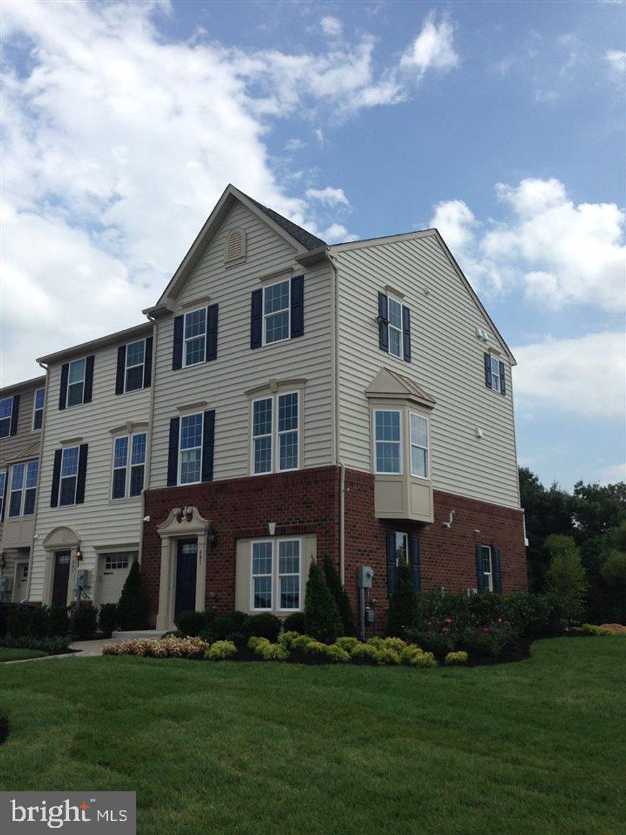 New Luxury Townhomes in Seven Valleys, PA! The only new townhome community with lots of amenities for all to enjoy, just 1 mi. off I-83 in Dallastown School District, 10 min to MD/PA line. Ask Sales Rep about our current incentive.  Pictures are representative only.