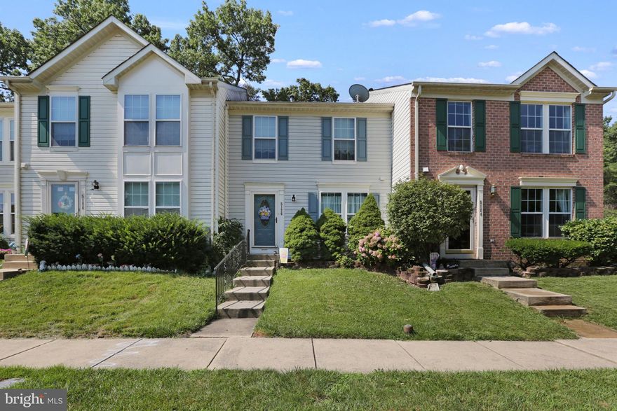 Well maintained 3 bedroom 2.5 bath townhome located in the Castle Stone Community. Bright and open main level with updated flooring, spacious eat in kitchen with island, access to nice partially covered rear deck and yard backing to trees. Primary bedroom with large walk in closet. Finished lower level complete with full bath, laundry, and additional living space. Short walk to Nottingham Park and convenient access to all White Marsh shopping and entertainment.