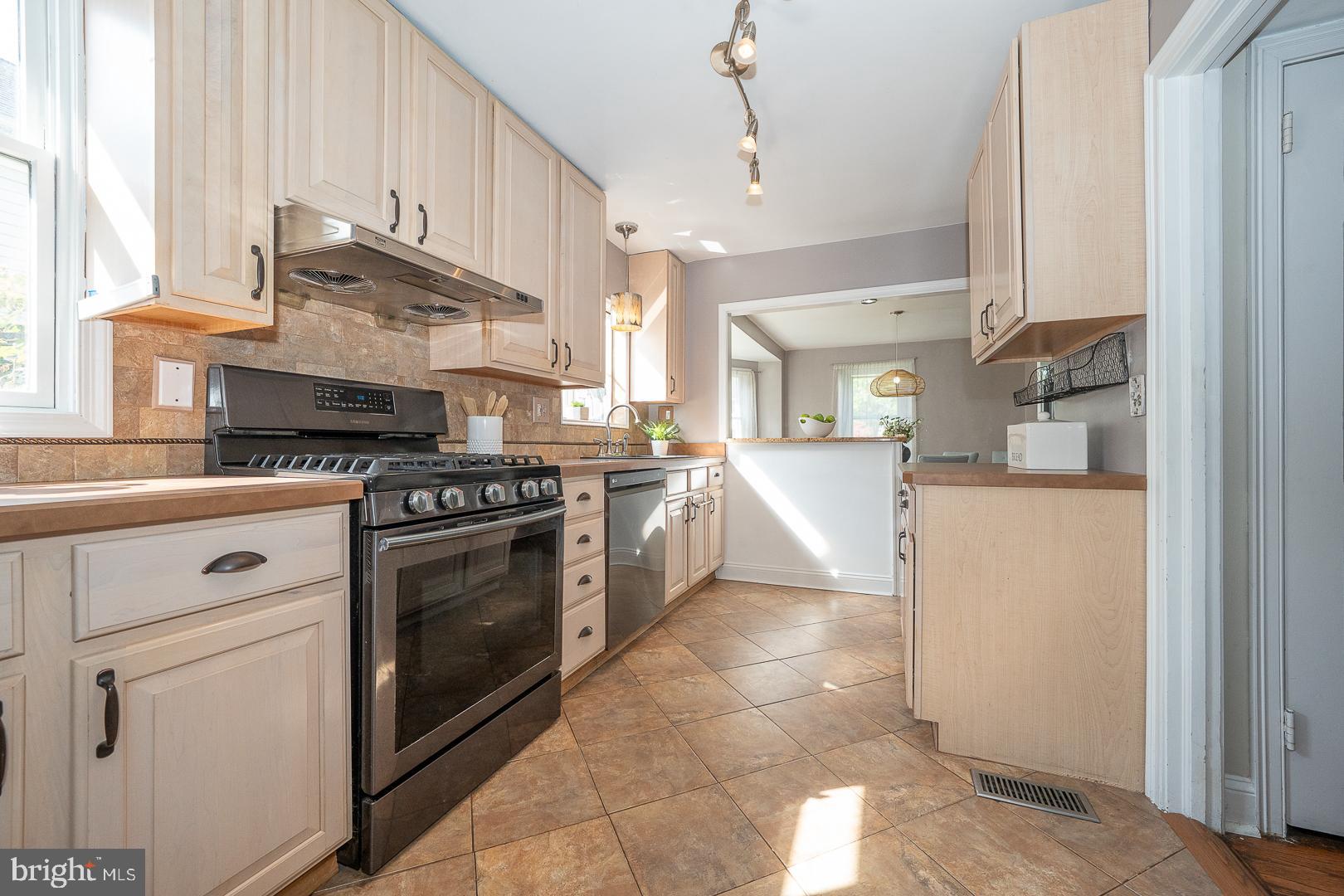 ARONIMINK - Residential