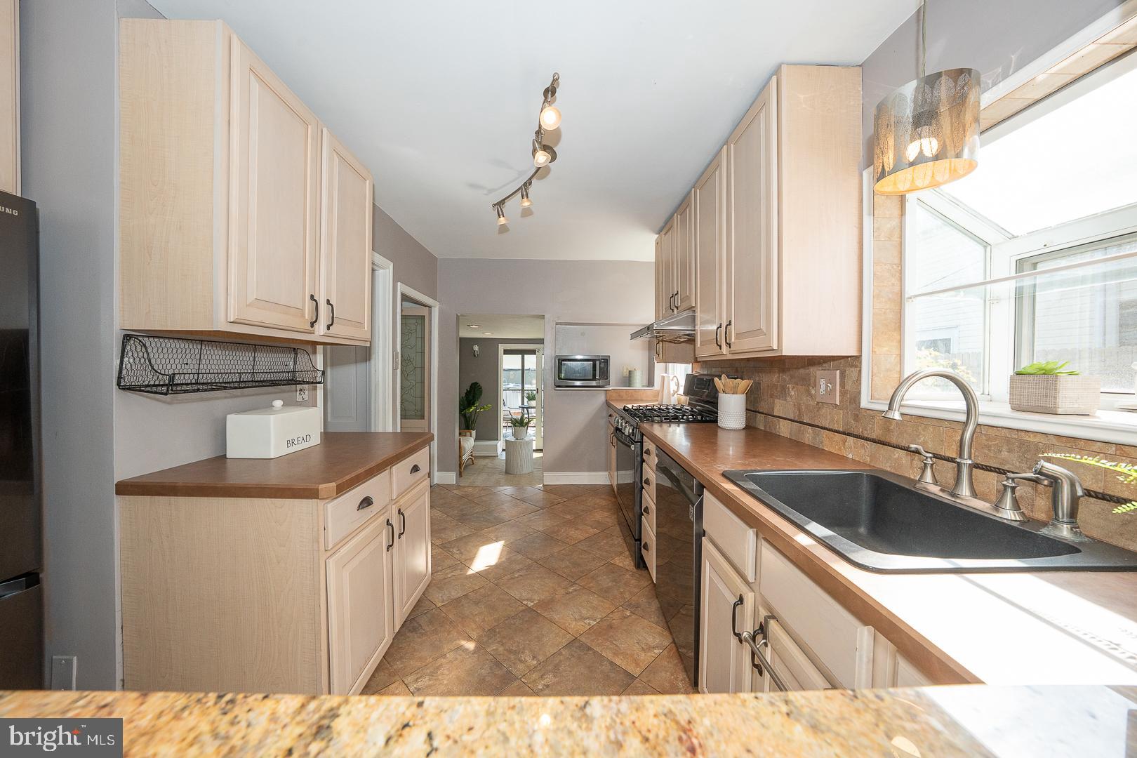 ARONIMINK - Residential