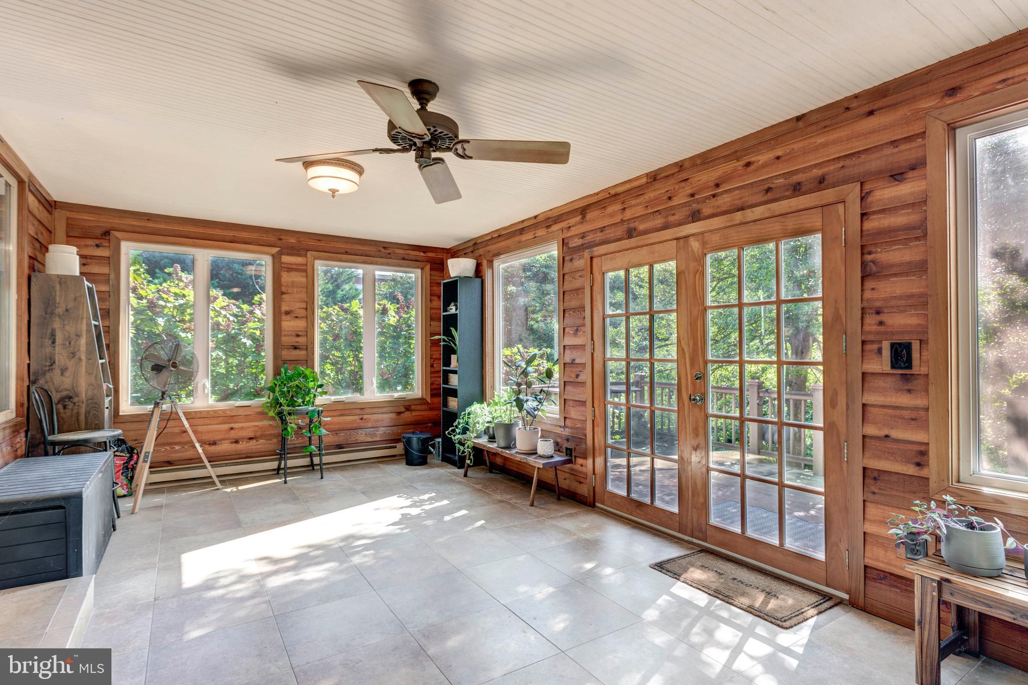 DOWNTOWN WESTMINSTER - Residential